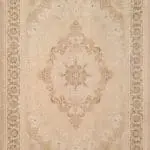 فرش گل برجسته زمینه کرم