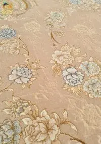 فرش بژ گل برجسته